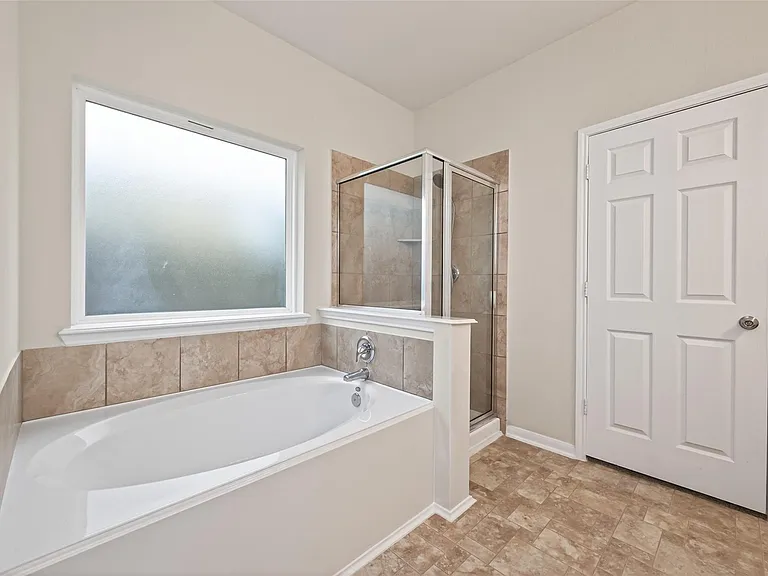 11343 Rossum Creek Dr — Photo 19