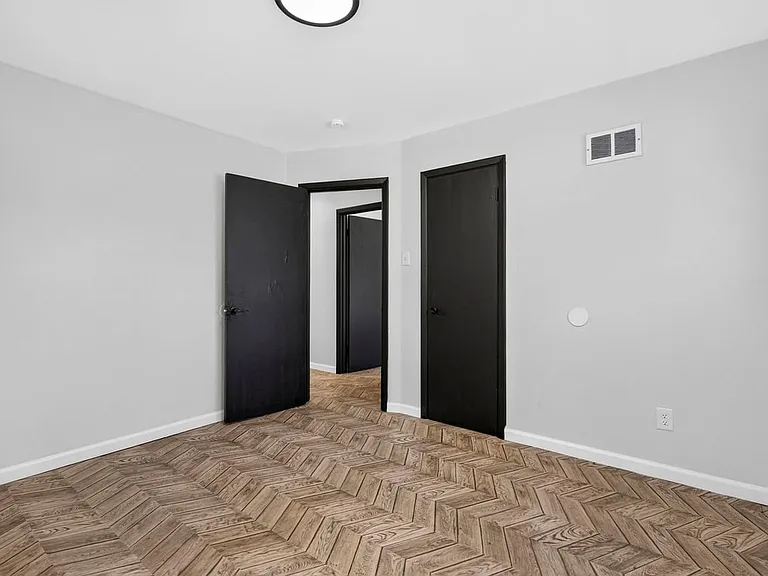 5544 Sapphire Ave — Photo 30