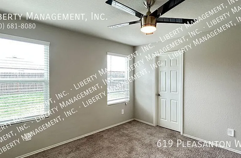 619 Pleasanton Way — Photo 18