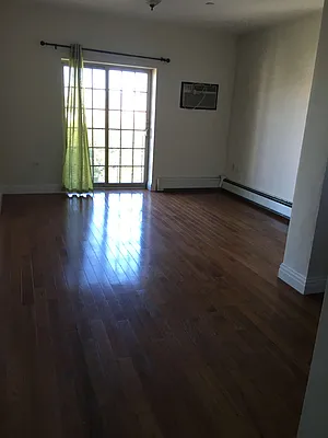 Rented by Metropolis International Realty Inc. | media 5