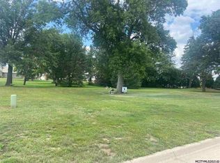 2 Fairways, Mason City, IA 50401