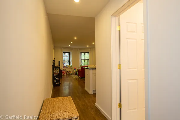 Rented by Garfield Realty  | media 24