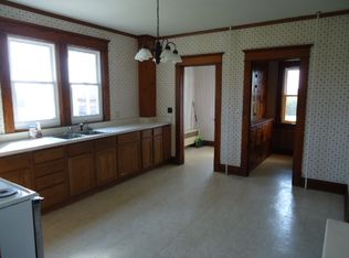 2496 N 45th Rd, Leland, IL 60531