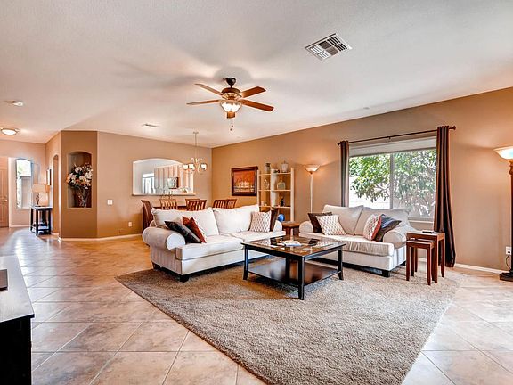 4th image of 837 E Indian Wells Pl