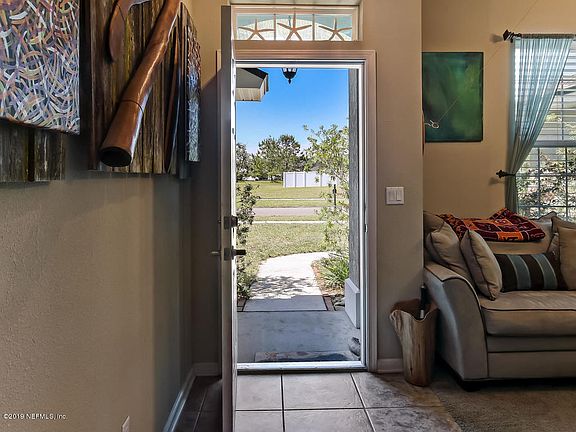 4th image of 1403 King Rail Ln