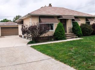 4712 Heather Ln, Brooklyn, OH