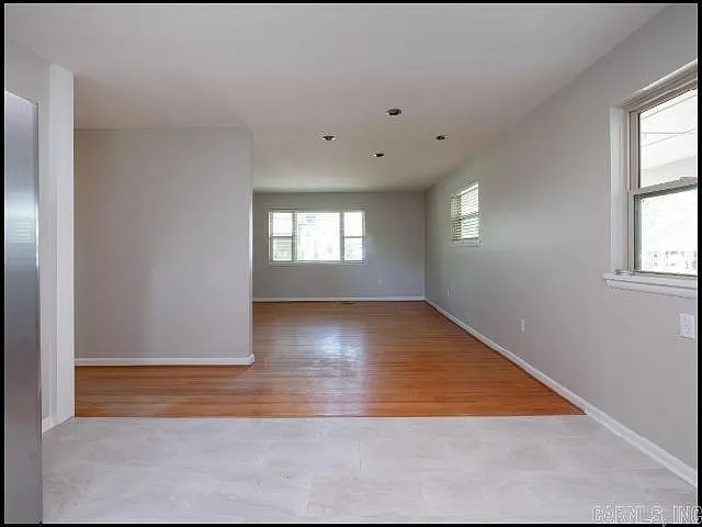 4907 Arlington Dr — Photo 9