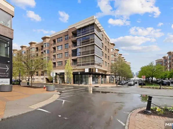 20 Avenue At Port Imperial APT 429, West New York, NJ 07093