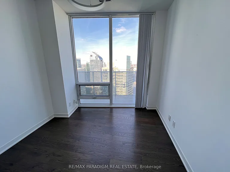 100 Harbour St #6002 — Photo 12