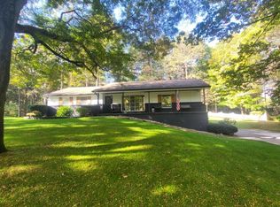 6753 Roanoak Rd, Oscoda, MI 48750