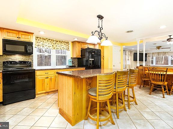 5th image of 355 Silver Run Valley Rd