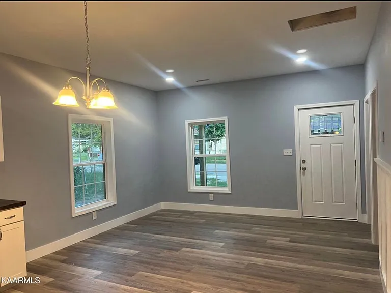 1219 Delaware Ave — Photo 21