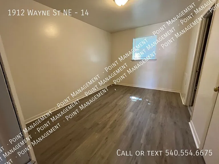 1912 Wayne St NE #14 — Photo 4