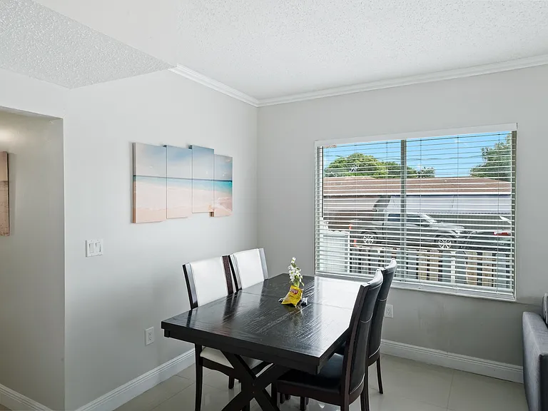 1459 NW 2nd St #2 — Photo 12