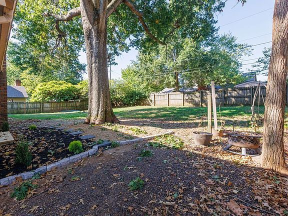 4th image of 5547 S Elmira Ave