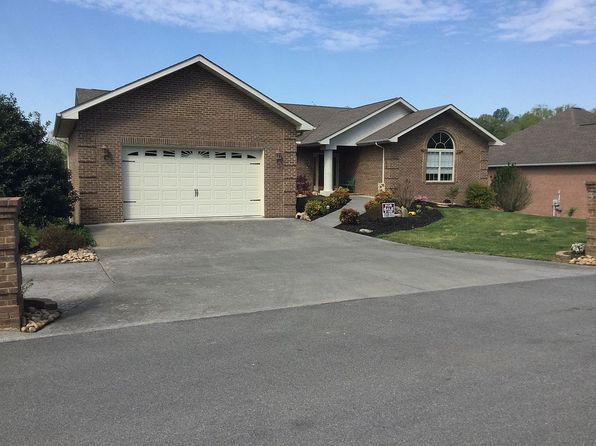 606 Riverbrook Dr