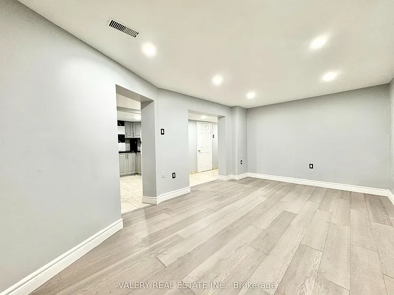 94 Reed Dr #2 — Photo 3