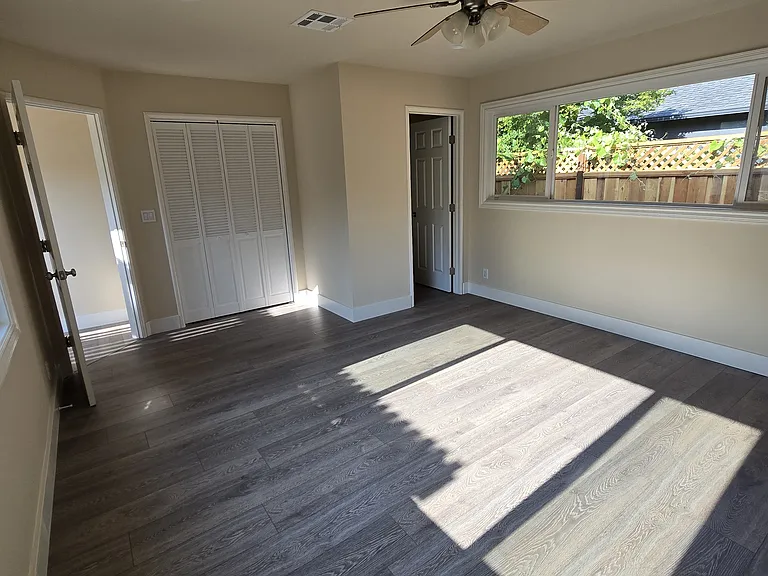 934 Juanita Dr — Photo 8