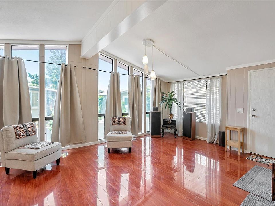 1st image of 396 Chateau La Salle Dr #396