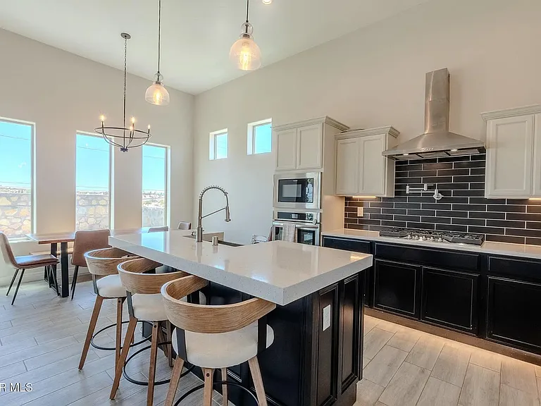 13364 Emerald Glass Dr — Photo 18