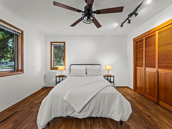 3rd image of 1712 W Olive St APT 48