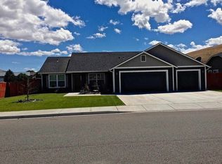5001 Pinehurst St, West Richland, WA 99353