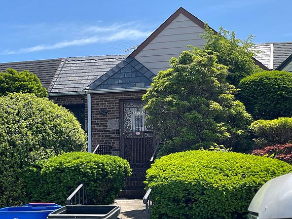 2nd image of 18510 Dunlop Ave