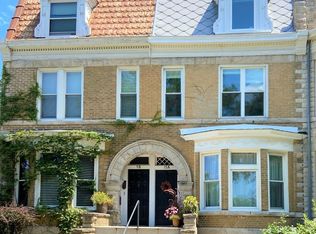 15 S Madison Ave #A, La Grange, IL 60525