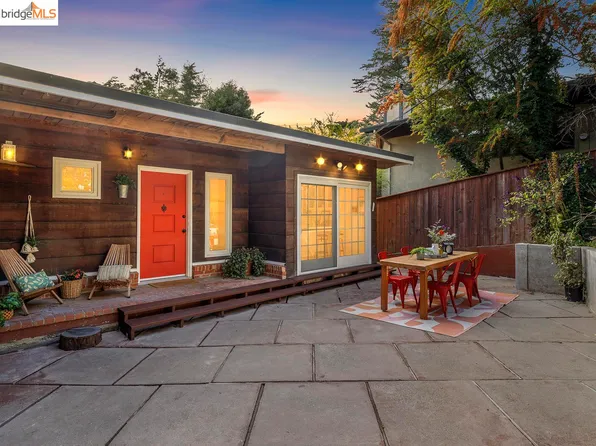 7089 Exeter Dr, Oakland, CA 94611