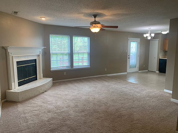 3rd image of 9206 Blue Pine Dr