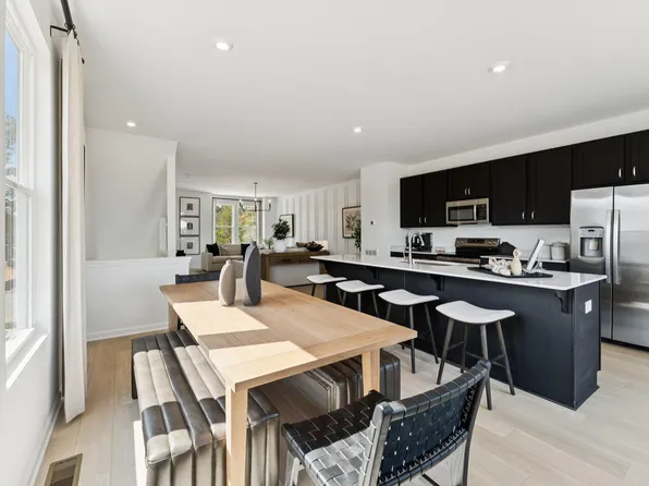 911 Freston Rd, Raleigh, NC 27610