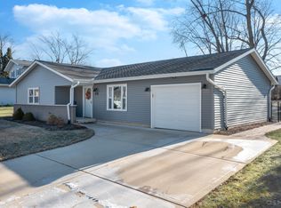 513 Hingham Ln, Schaumburg, IL