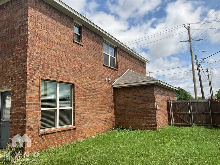 101 Peach St #1 — Photo 17