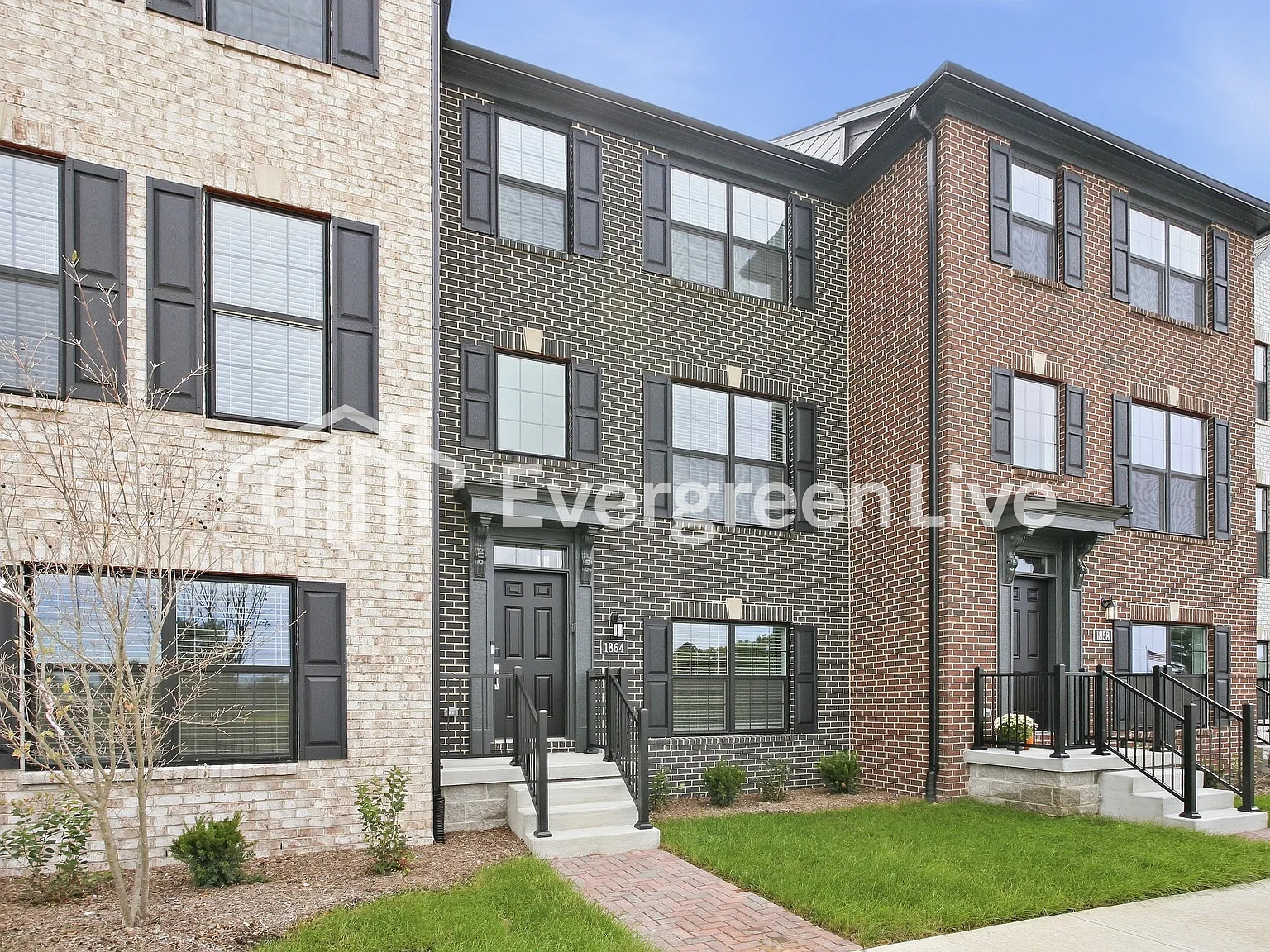3 bed, 3.0 bath, 1710 sqft, $2,135 — Photo 2