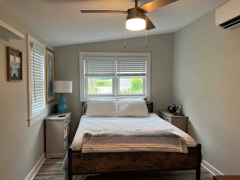 61 Old Black Point Rd — Photo 18