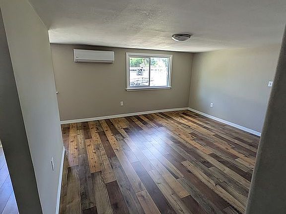 2nd image of 7311 W Brady Ln