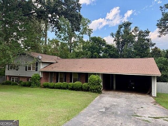 2nd image of 3827 Woodside Dr