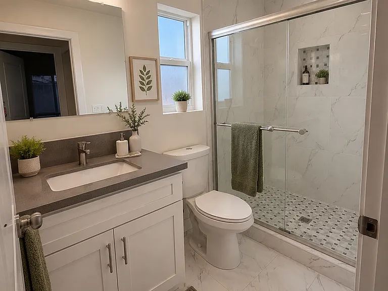 Full-sized bathroom
