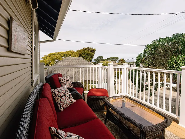 322 Lighthouse Ave #A — Photo 9