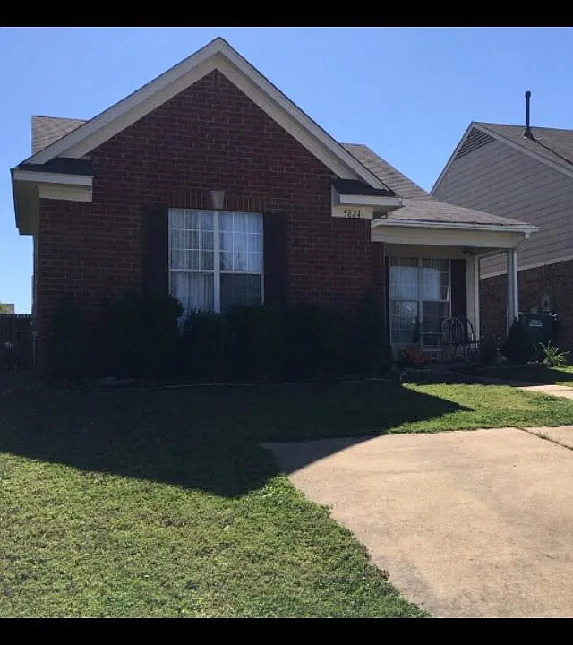 5624 Lexy Ln