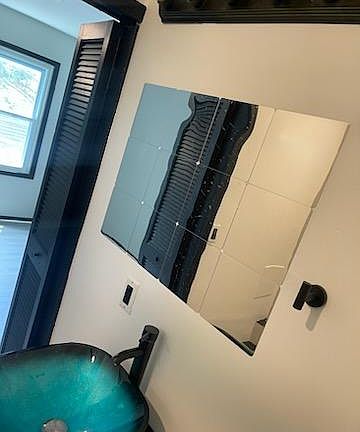 3rd image of 3607 Donald Ave
