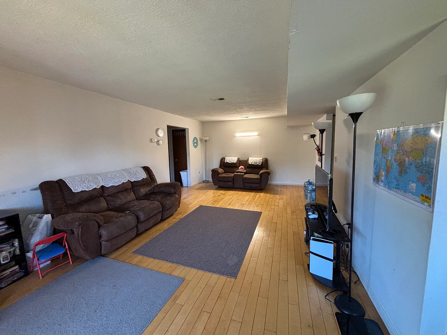 1 bed, 932 sqft, $1,950 — Photo 2