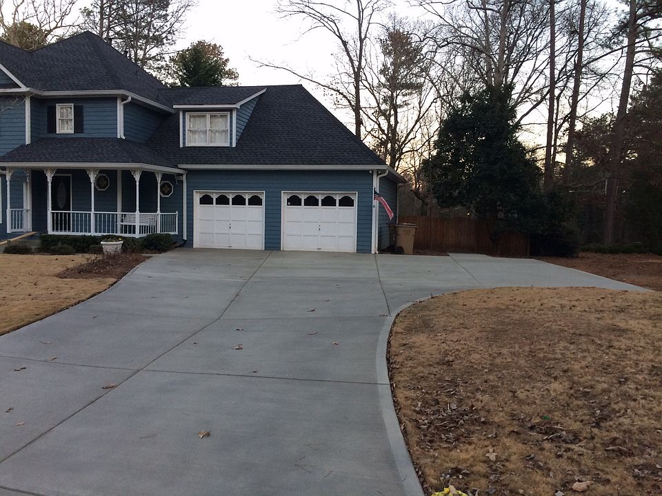 2nd image of 2260 Mitchell Rd NE