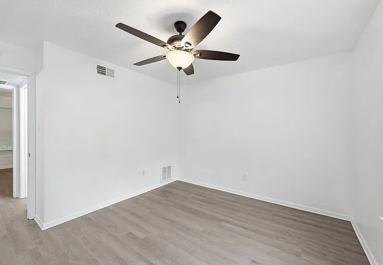 1410 S Elizabeth Ave #105 — Photo 28