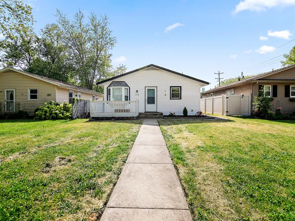 289 N Jackson Ave, Bradley, IL 60915