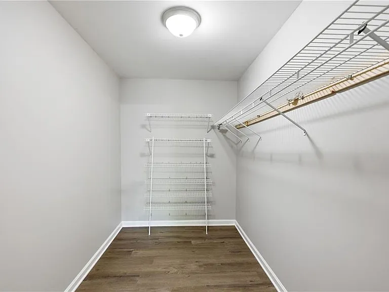 605 Candler St #B13 — Photo 21