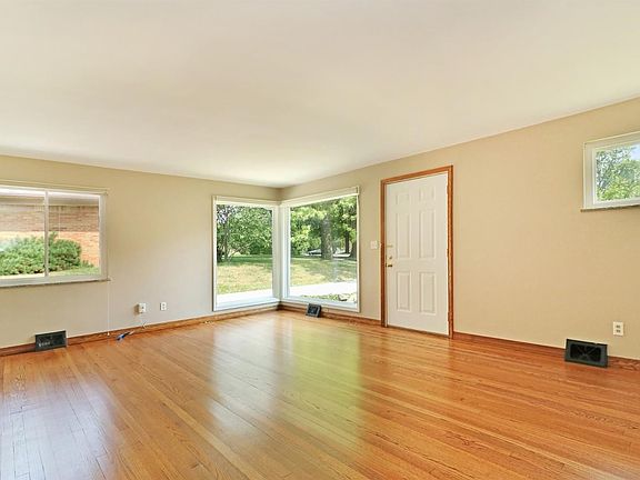 5th image of 1037 Morningside Dr