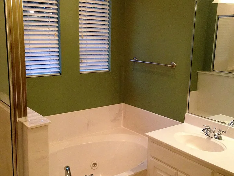 113 Baltic Dr — Photo 35