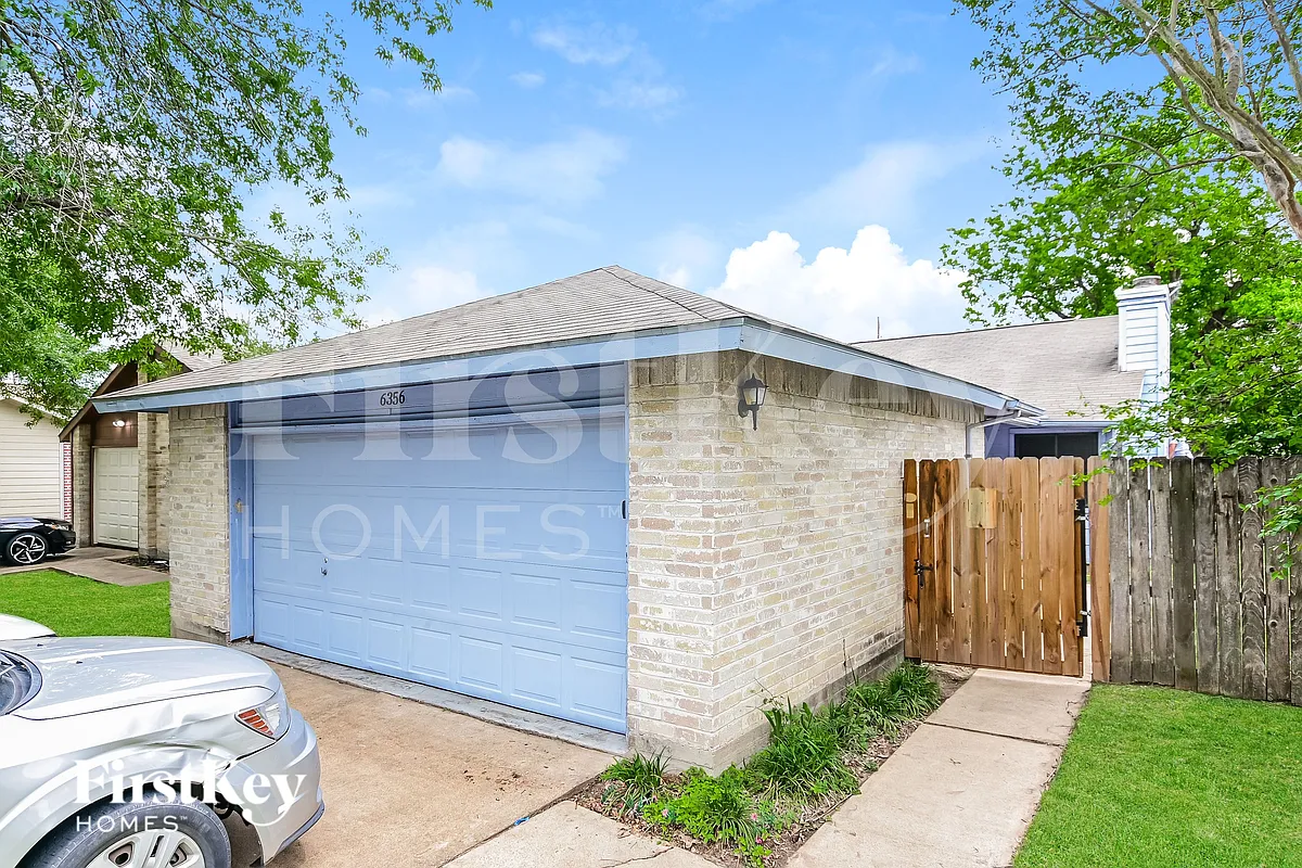 Building Photo - 6356 Porterway Dr