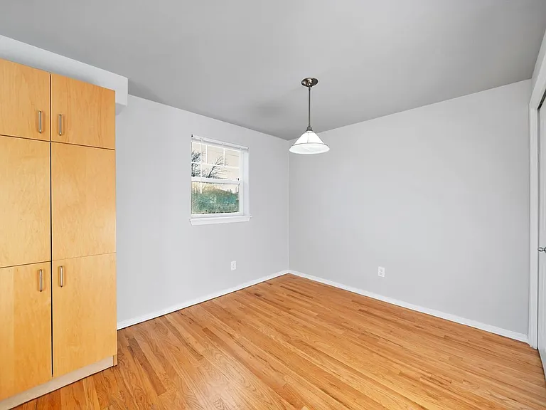 13515 SE Holgate Blvd — Photo 34